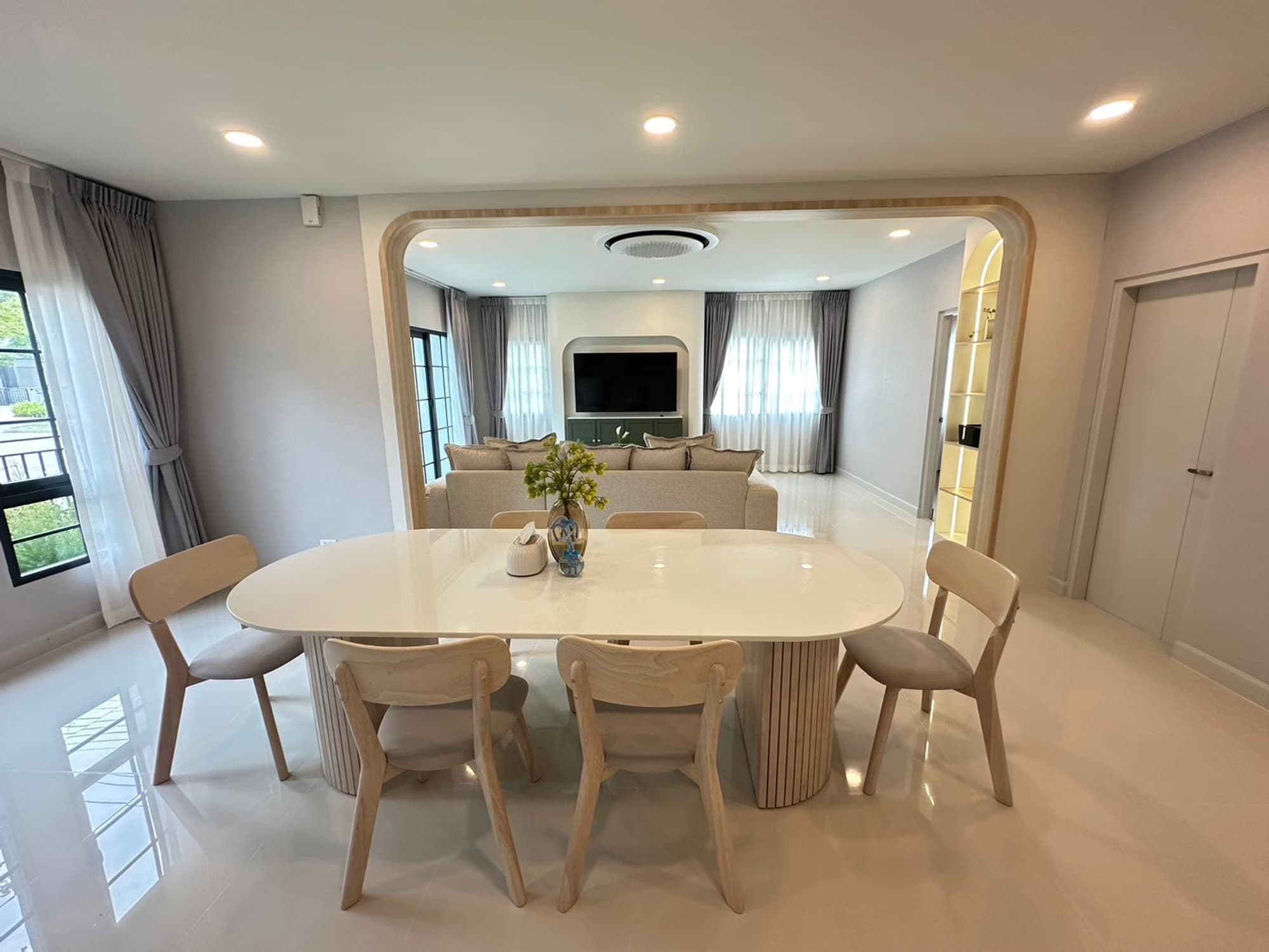 4 Bed House for Rent and Sale in Bang Phli - Image 3 4 Bed House for Rent and Sale in Bang Phli - Image 3